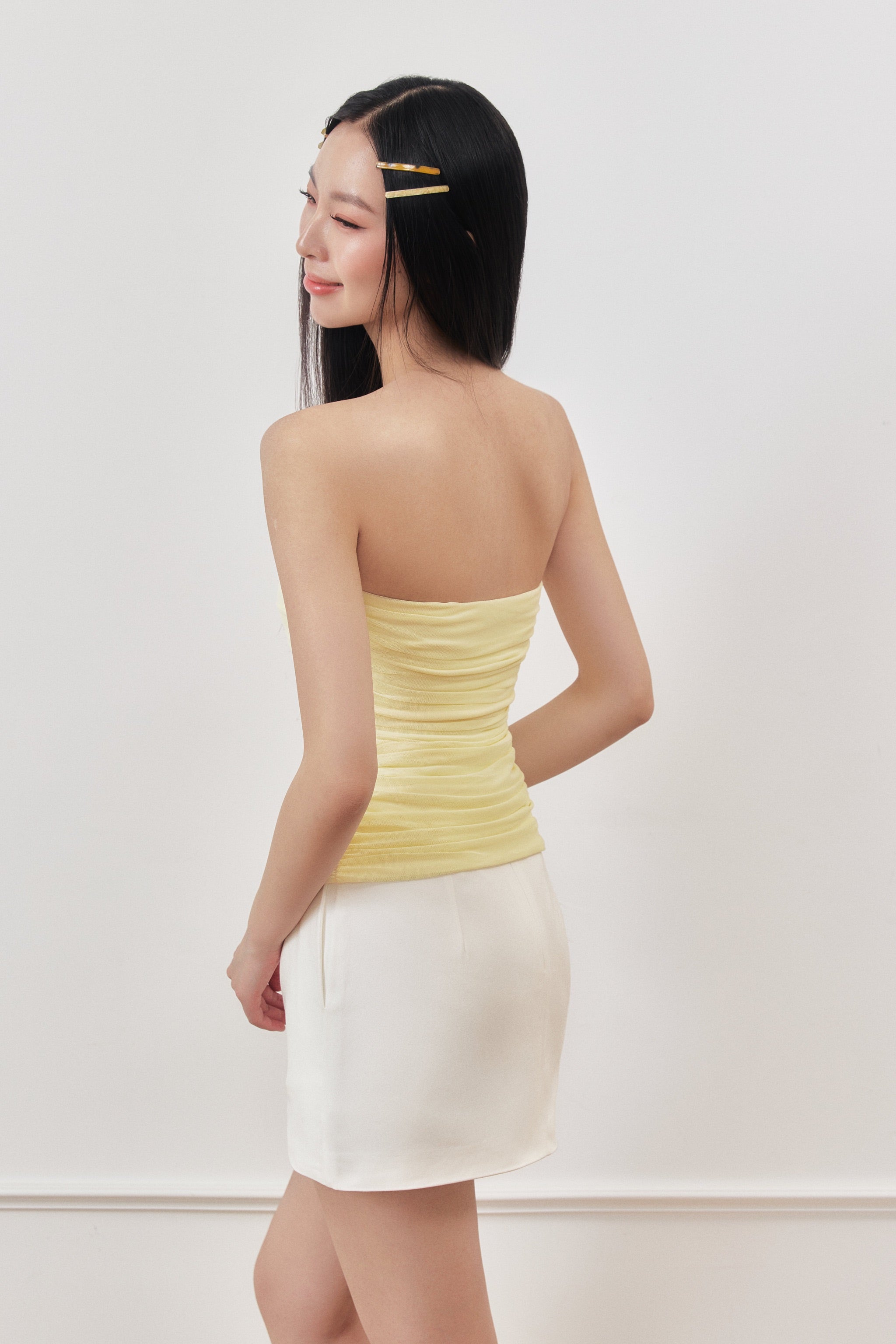 Soufflé Padded Ruched Mesh Tube Top in Lemon Drop