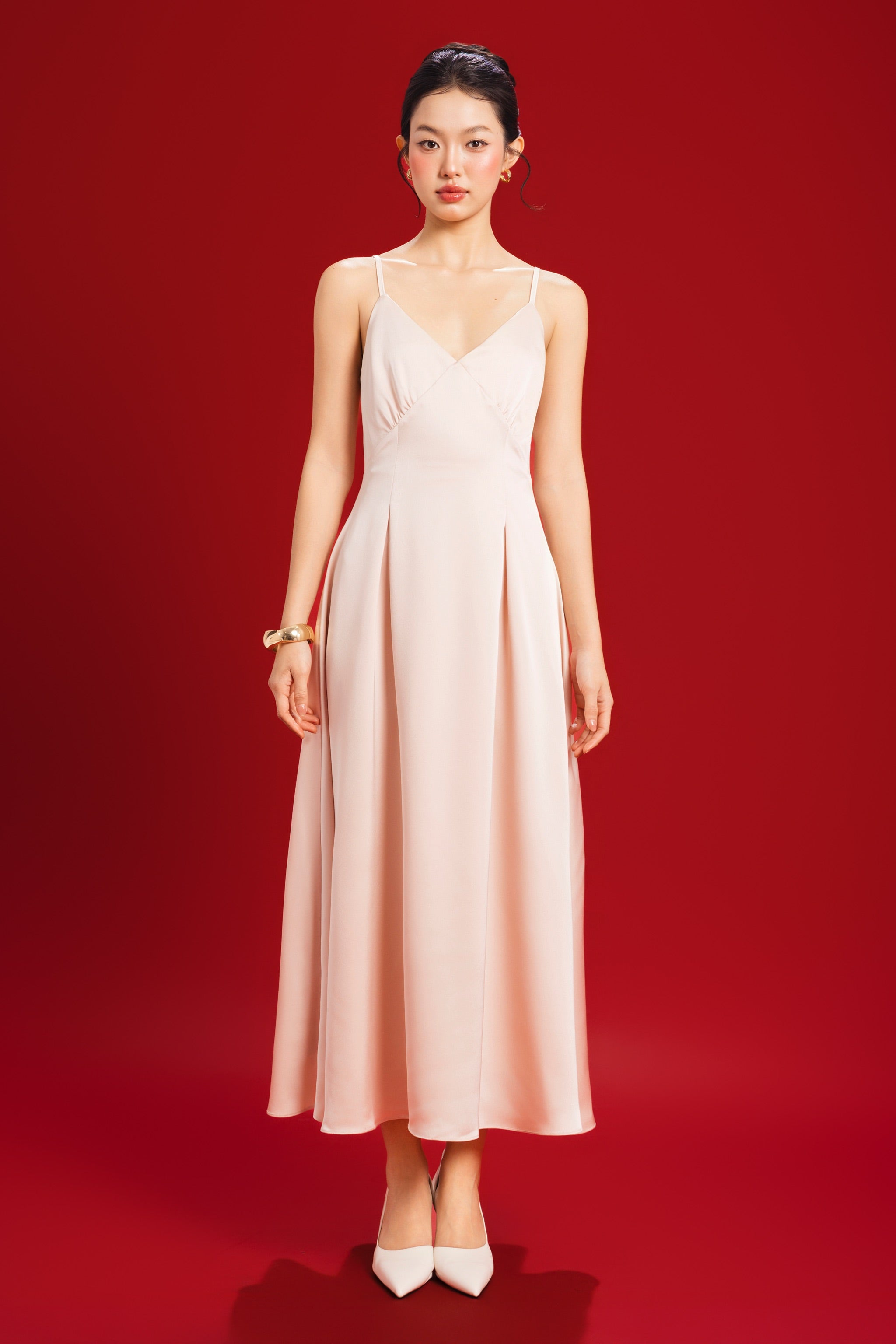 Opulence V-neck Padded Satin Dress in Ballet Pink