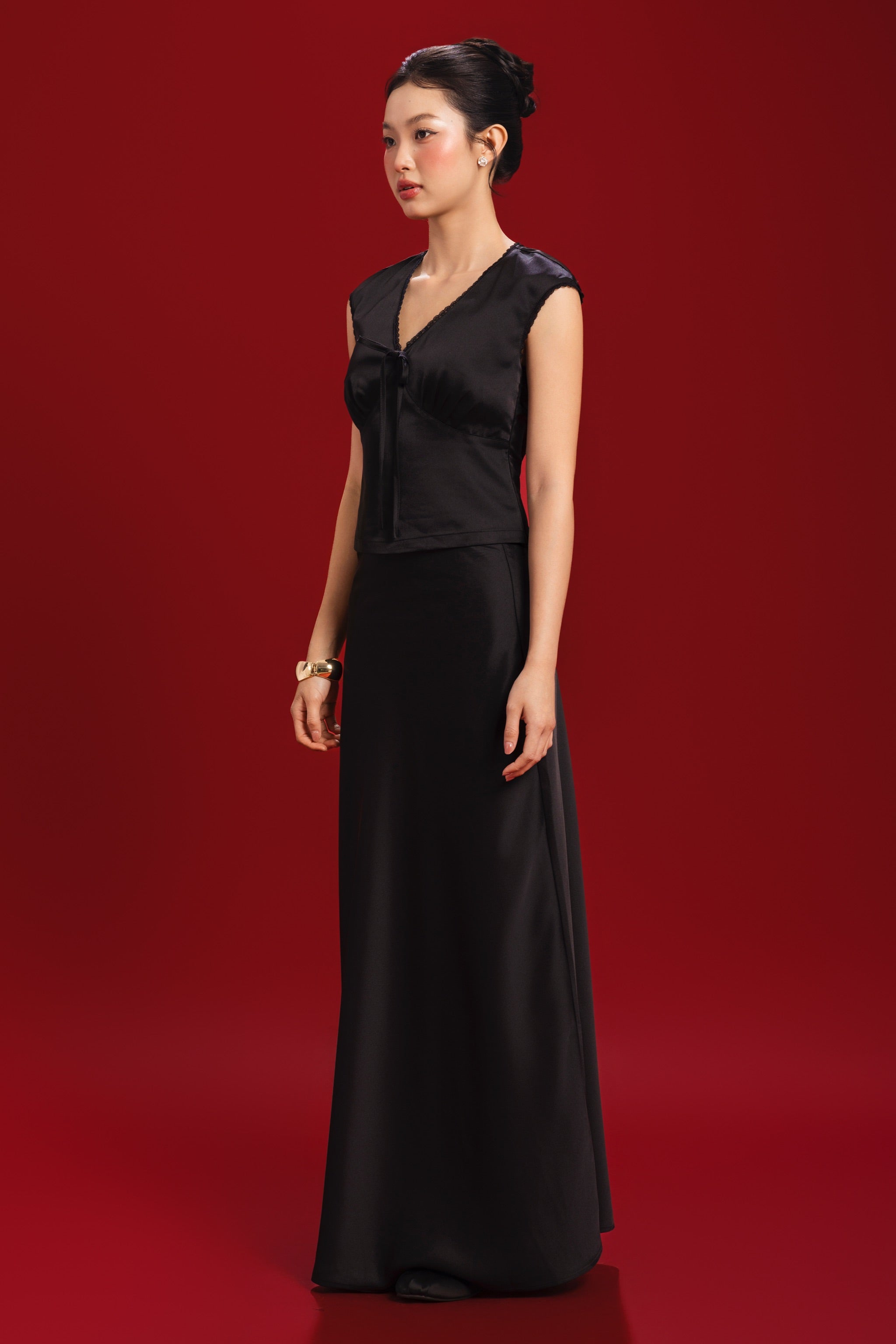 [BUNDLE SET] Favoured Lace Trim V-neck Padded Satin Top & Allure Satin Maxi Flare Skirt in Black