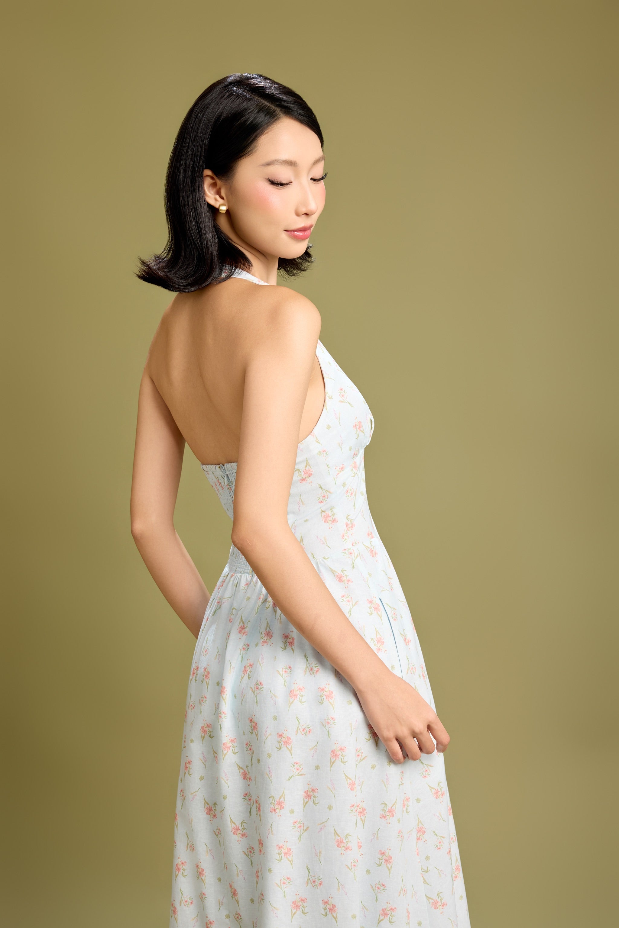 Broadway Scallop Halter Maxi Padded Dress in Lucky Bloom (Blue)