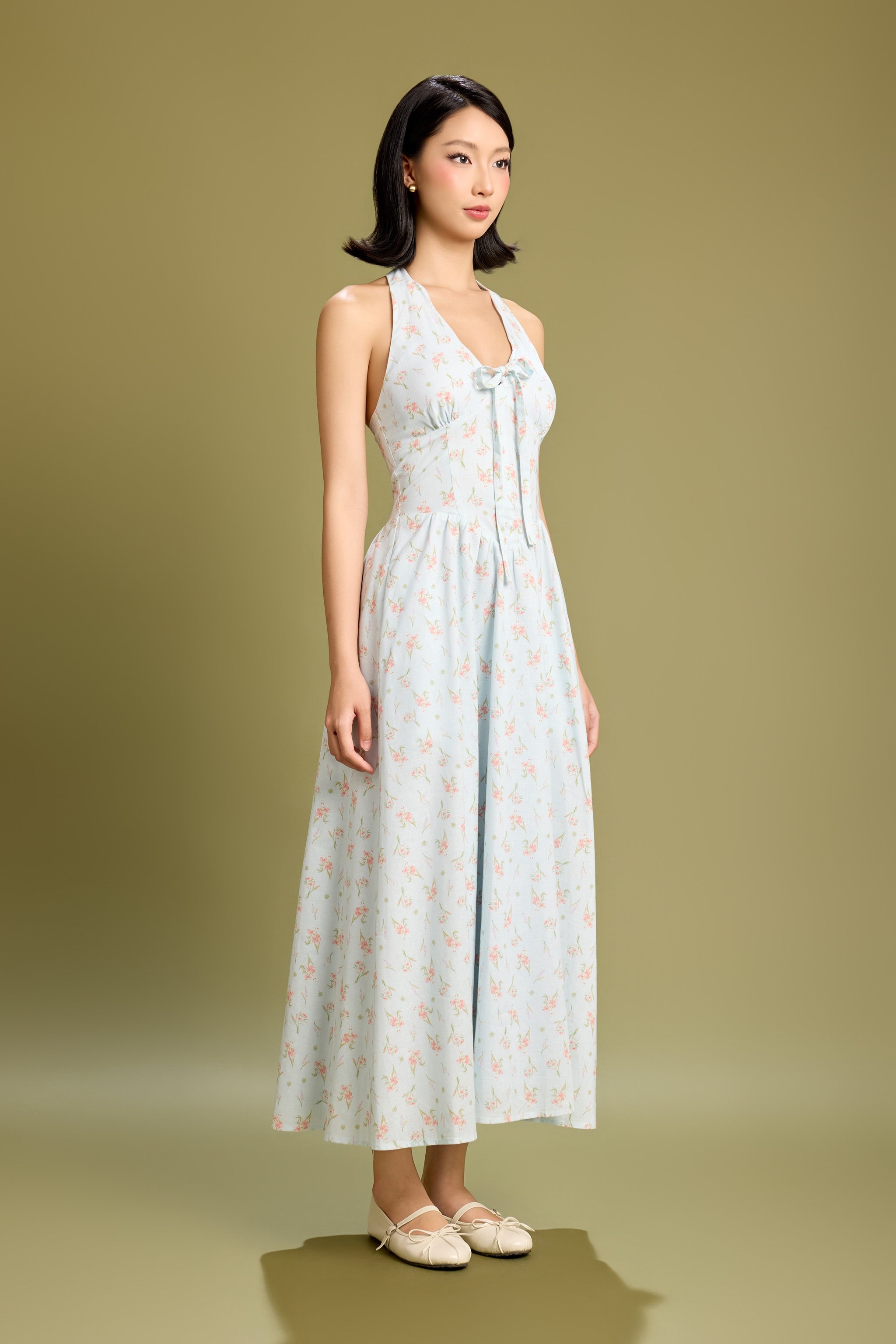 Broadway Scallop Halter Maxi Padded Dress in Lucky Bloom (Blue)
