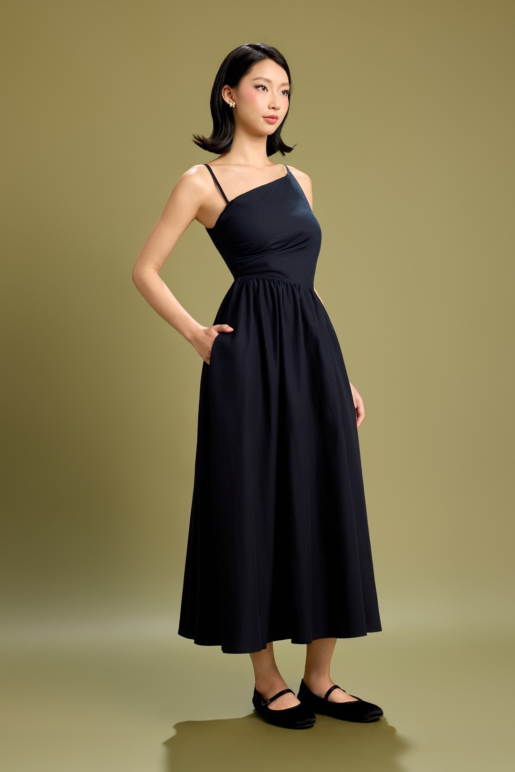 Upside Asymmetrical Cut-out Padded Dress in Navy
