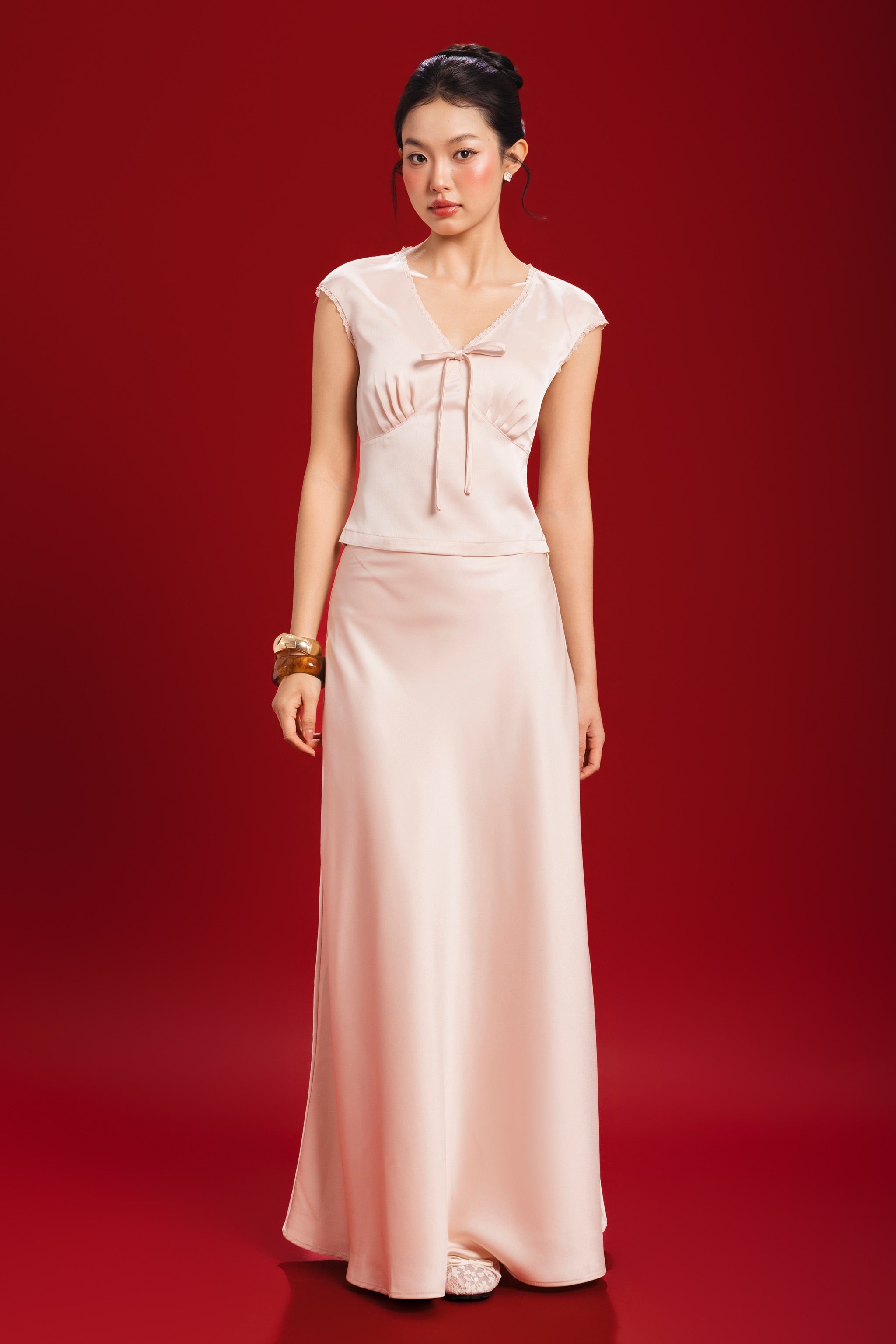 [BUNDLE SET] Favoured Lace Trim V-neck Padded Satin Top & Allure Satin Maxi Flare Skirt in Ballet Pink