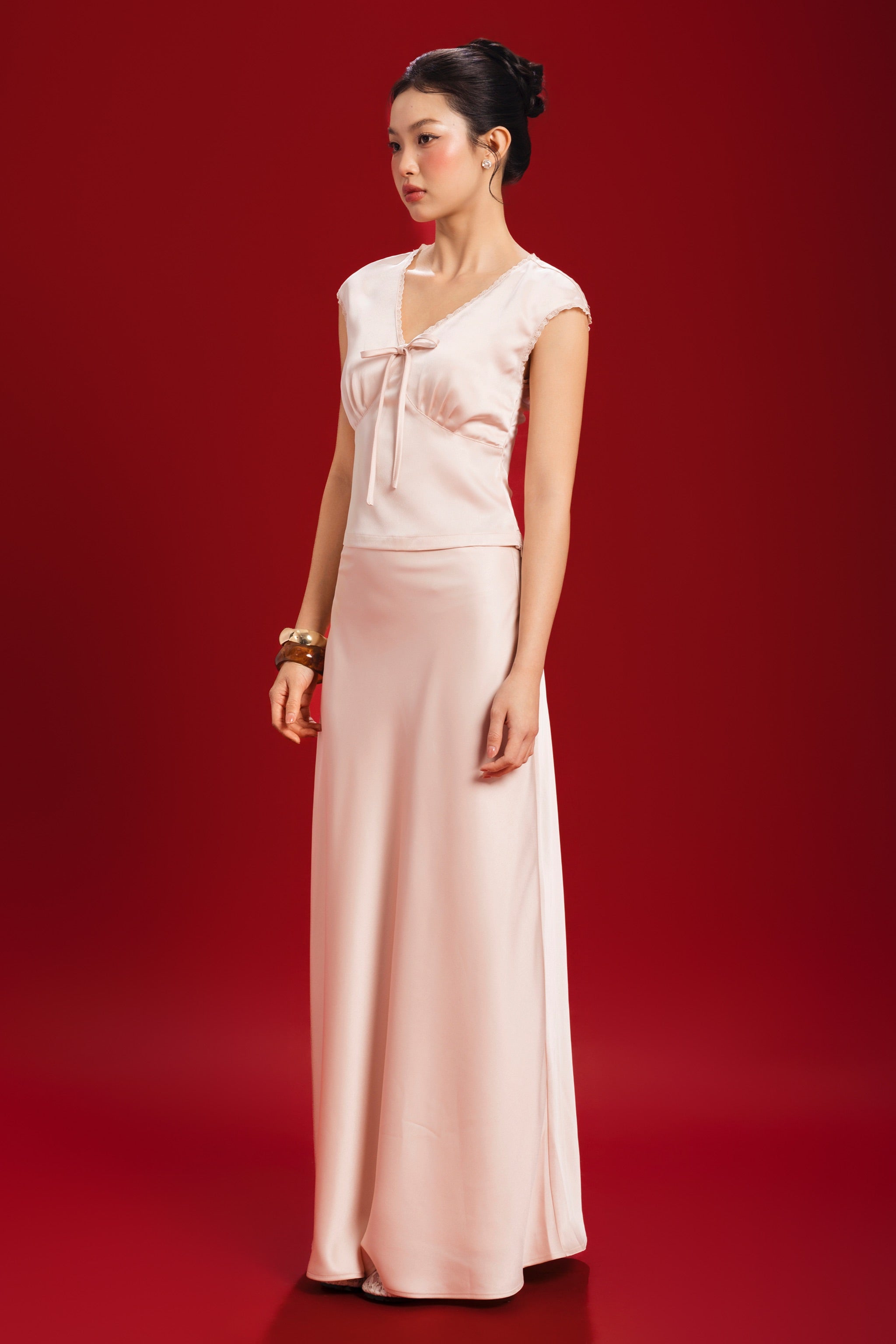 [BUNDLE SET] Favoured Lace Trim V-neck Padded Satin Top & Allure Satin Maxi Flare Skirt in Ballet Pink