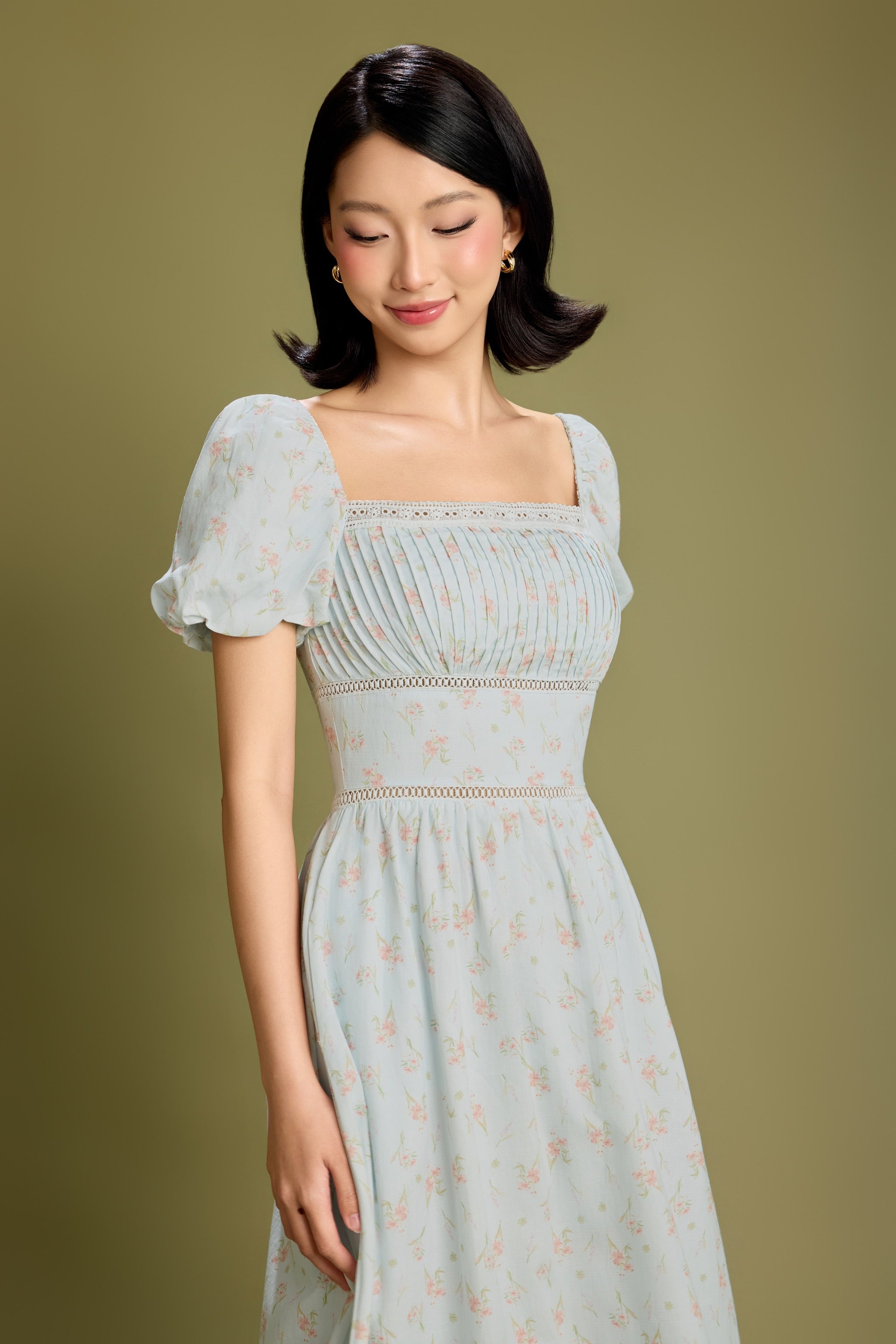 Ever After Pleated Puff Sleeve Maxi Padded Dress in Lucky Bloom (Blue)