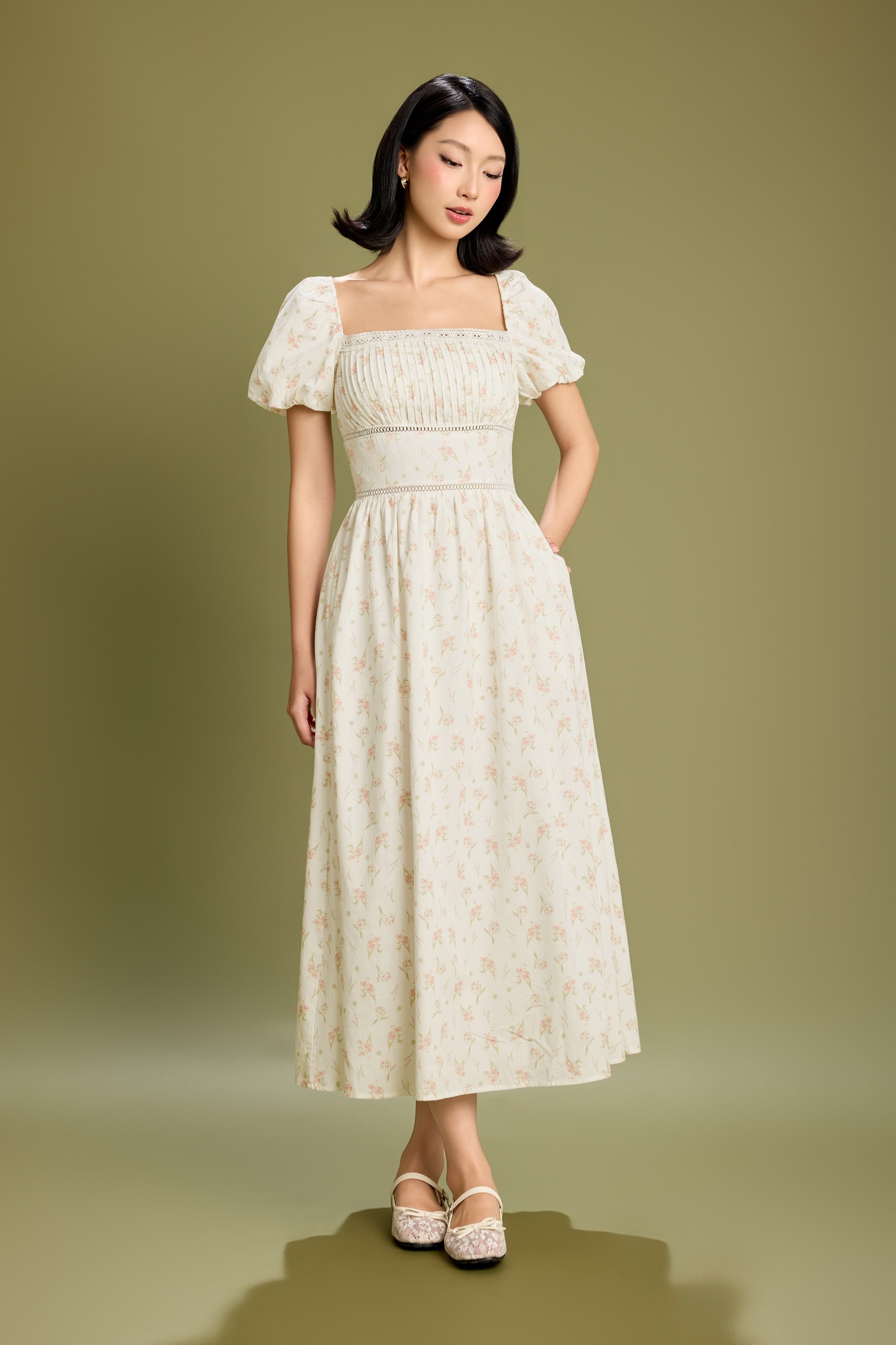 Ever After Pleated Puff Sleeve Maxi Dress in Lucky Bloom (Cream)