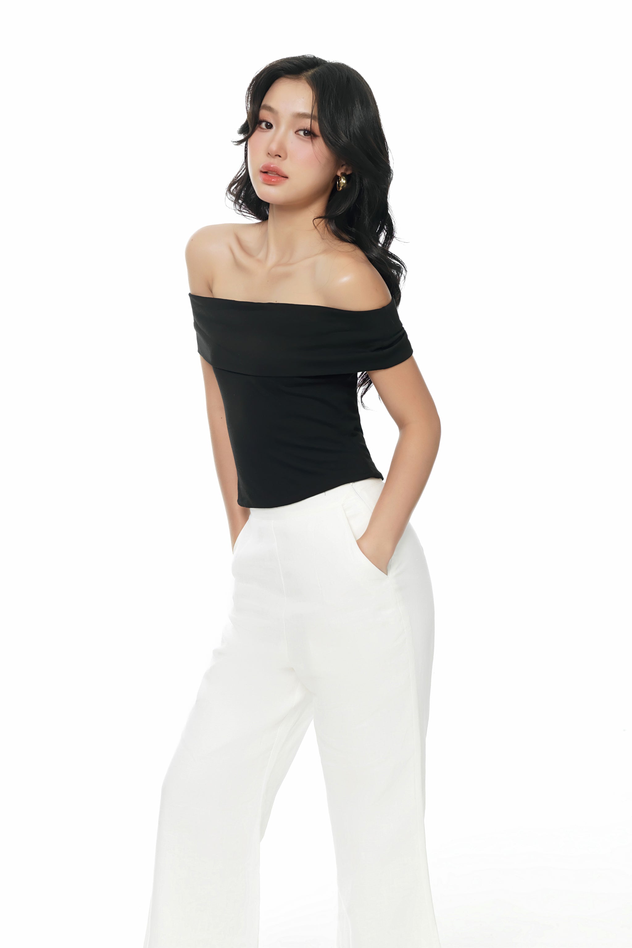 Martini Two-Way Off-shoulder Top in Black